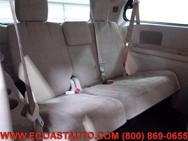 Used 2014 Dodge Grand Caravan SXT w/ Rear Park Assist Package FWD image 17