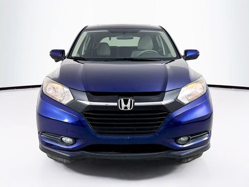 Used 2017 Honda HR-V EX image 2