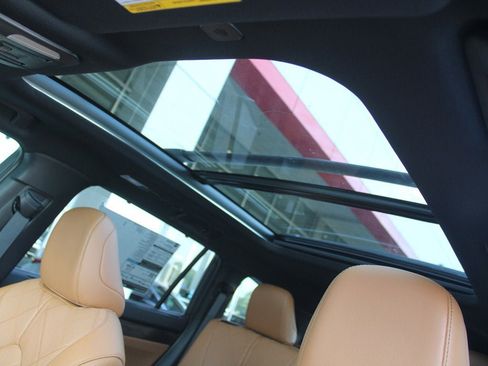 New 2026 Toyota Highlander Platinum image 27