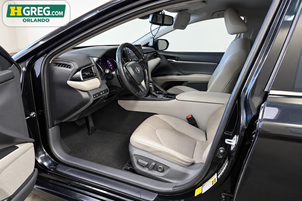 Used 2021 Toyota Camry XSE FWD image 10