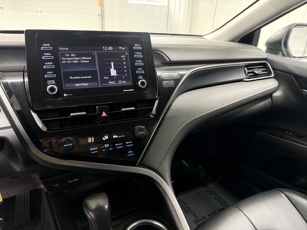 Used 2021 Toyota Camry SE FWD image 17