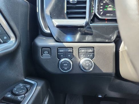 Used 2023 GMC Sierra 1500 SLT image 22