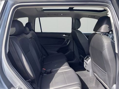Used 2019 Volkswagen Tiguan SEL image 15