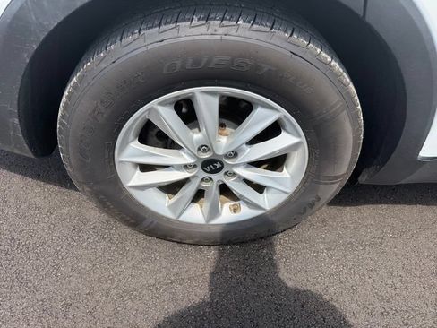 Used 2019 Kia Sorento AWD w/ LX Convenience Package image 14