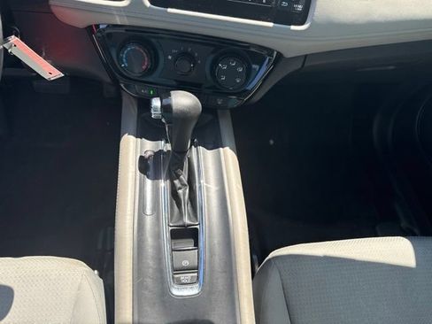 Used 2020 Honda HR-V LX image 20