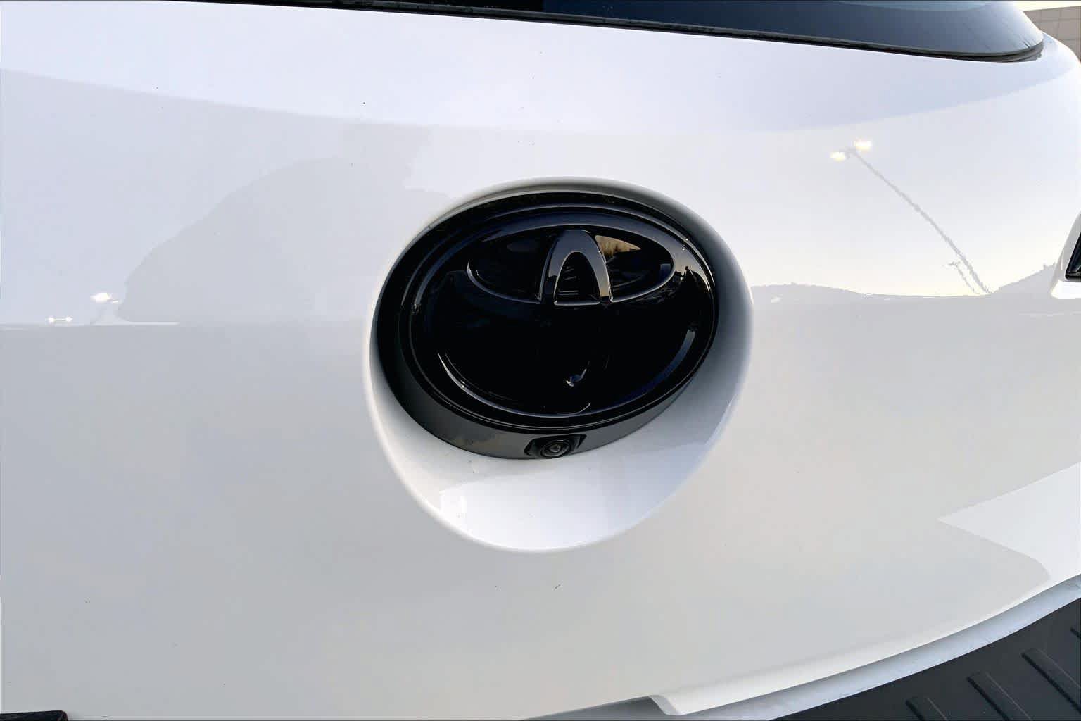 Used 2026 Toyota Corolla SE FWD image 15