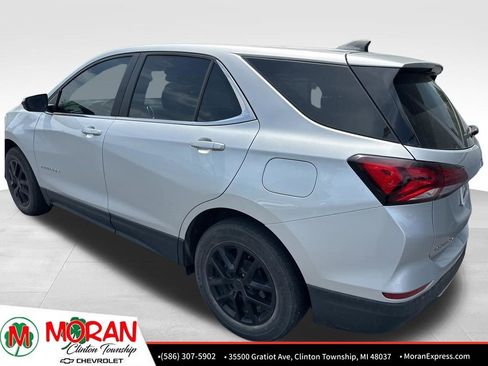 Used 2022 Chevrolet Equinox LT FWD image 3