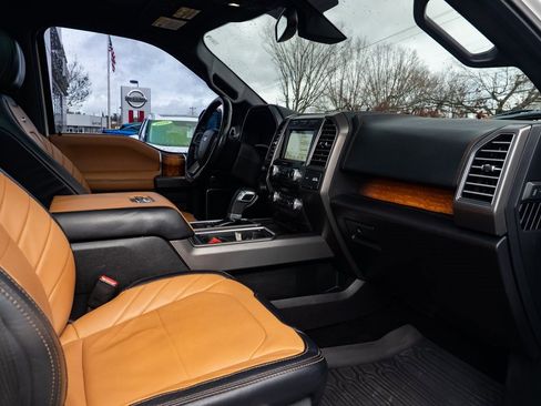 Used 2017 Ford F150 Limited image 26