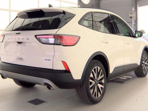 Used 2020 Ford Escape SE Sport AWD/4WD image 3