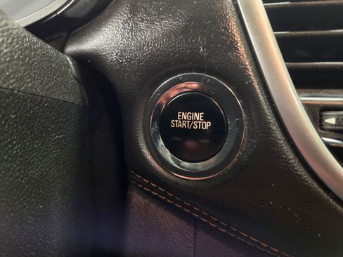 Used 2018 Chevrolet Trax LT w/ Sun & Sound Package image 29