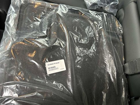 New 2026 GMC Canyon Denali image 34