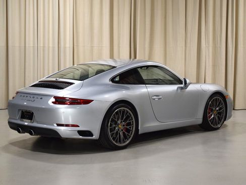 Used 2017 Porsche 911 Carrera S RWD image 10