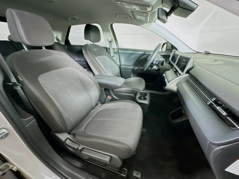 Used 2024 Hyundai Ioniq 5 SEL RWD image 31