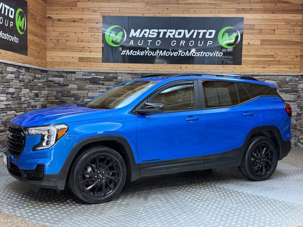 Used 2024 GMC Terrain SLE w/ Driver Convenience Package AWD/4WD image 14