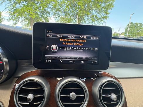 Used 2018 Mercedes-Benz GLC 300 4MATIC image 38