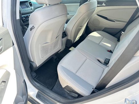 Used 2017 Hyundai Tucson Sport AWD/4WD image 10
