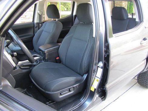 Used 2023 Toyota Tacoma 4x4 Double Cab w/ Trail Edition image 15