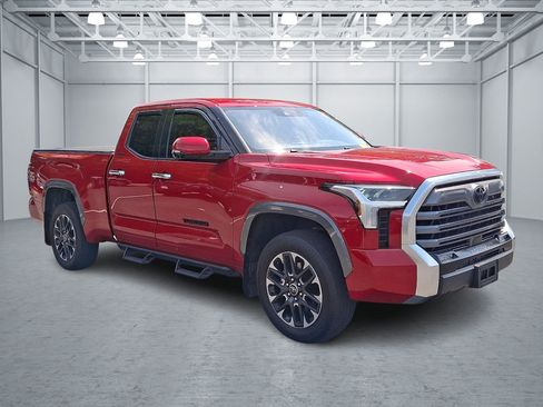 Used 2023 Toyota Tundra Limited w/ Power Package AWD/4WD image 3