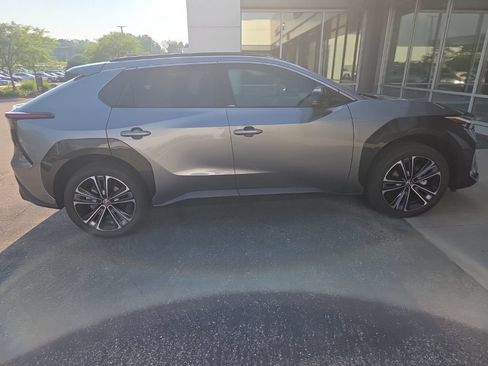 Used 2024 Toyota bZ4X AWD w/ Weather Package image 21