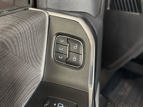 Used 2025 Ford F450 Platinum w/ FX4 Off-Road Package image 20