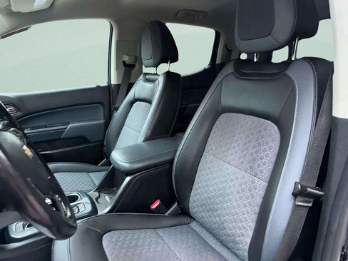 Used 2021 Chevrolet Colorado Z71 w/ Safety Package image 30