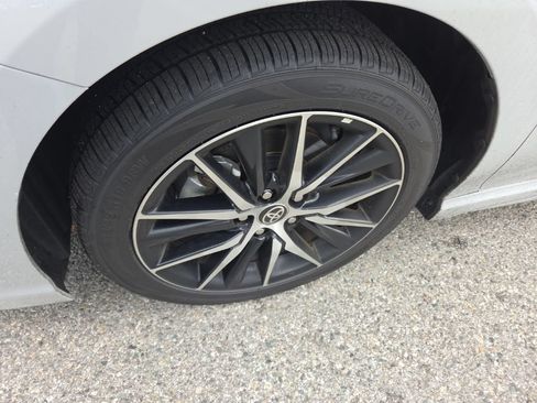 Used 2024 Toyota Camry SE FWD image 9
