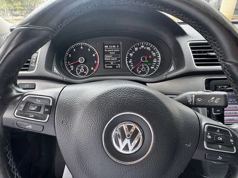 Used 2015 Volkswagen Passat 1.8T SE image 44