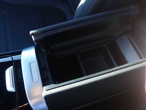 Used 2026 Mercedes-Benz GLC 300 GLC 300 image 36