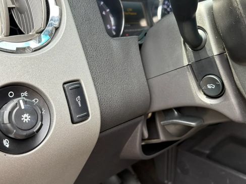 Used 2014 Ford F250 Lariat w/ Chrome Package AWD/4WD image 19