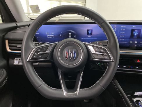 Used 2025 Buick Envision Sport Touring image 20