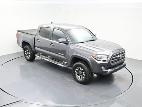 Used 2016 Toyota Tacoma TRD Off-Road w/ Towing Package RWD image 17