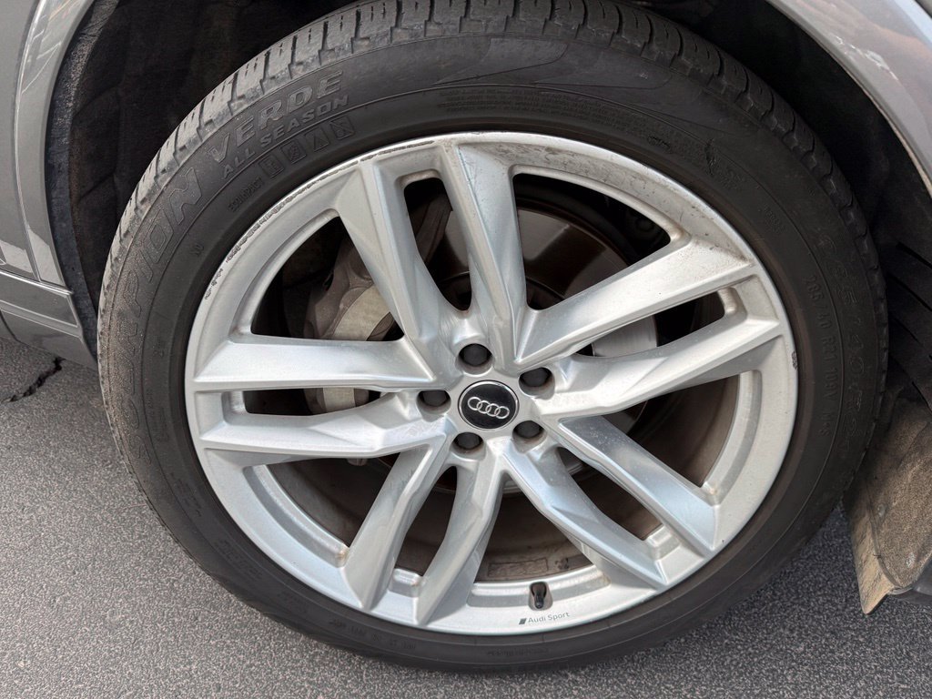 Used 2018 Audi Q7 3.0T Prestige w/ Prestige Package AWD/4WD image 16