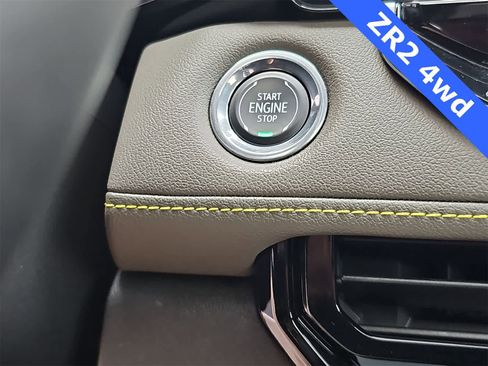 Used 2023 Chevrolet Colorado ZR2 w/ ZR2 Convenience Package III image 23