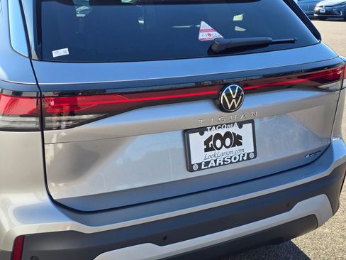 New 2025 Volkswagen Tiguan S image 13