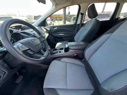Used 2018 Ford Escape SE image 11