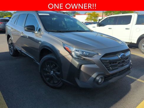 Used 2023 Subaru Outback Premium image 3