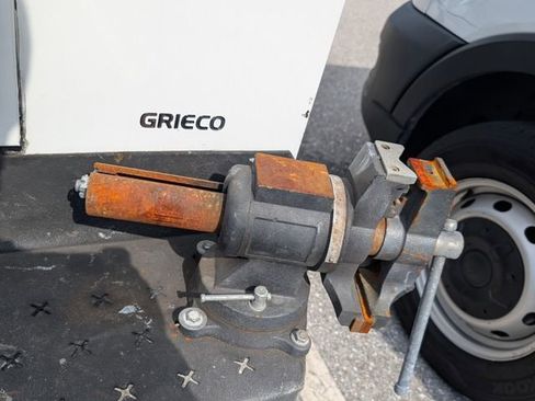 Used 2021 Ford E-350 and Econoline 350 Super Duty w/ Power Windows & Locks Group image 10