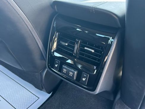 Used 2020 Toyota Avalon Touring image 44