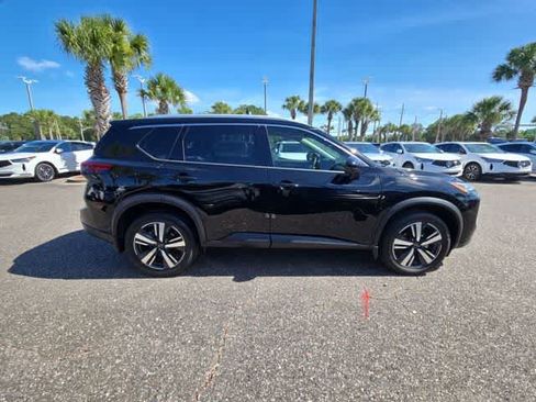 Used 2024 Nissan Rogue SL w/ SL Premium Package FWD image 9