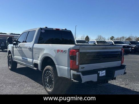 Used 2025 Ford F250 Platinum image 5
