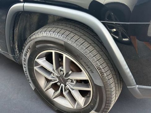 Used 2021 Jeep Grand Cherokee Limited w/ Sun & Sound Group AWD/4WD image 10