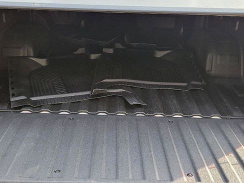 Used 2020 Chevrolet Silverado 1500 LTZ w/ LTZ Convenience Package image 27