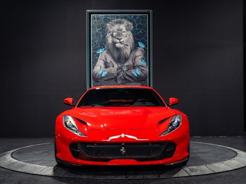 Used 2019 Ferrari 812 Superfast RWD image 42