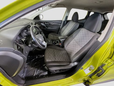 Used 2021 Nissan Rogue Sport SV image 22