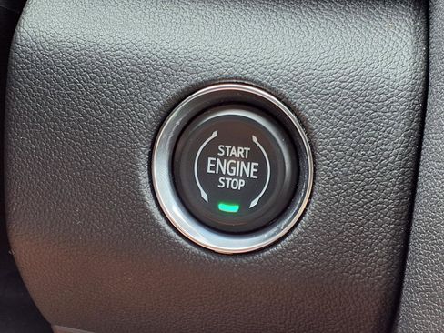 Used 2025 GMC Acadia Denali w/ LPO, Floor Liner Package FWD image 10