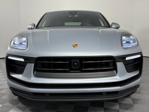 New 2025 Porsche Macan image 6