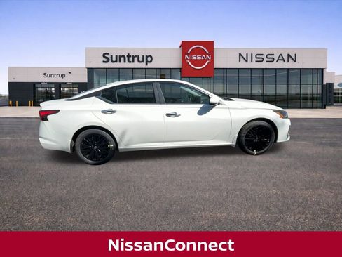 New 2025 Nissan Altima 2.5 SV w/ SV Special Edition Package image 11