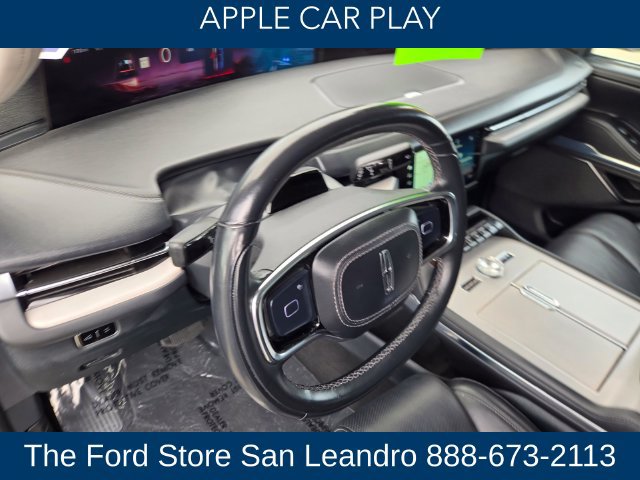 Used 2025 Lincoln Navigator L Reserve AWD/4WD image 20