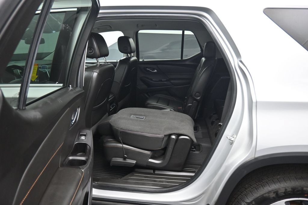 Used 2019 Chevrolet Traverse LT w/ LT Premium Package AWD/4WD image 37