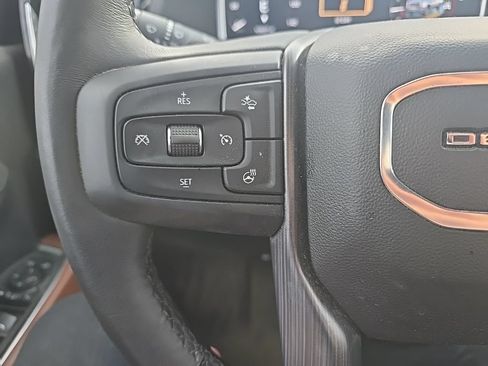 Used 2026 GMC Sierra 2500 Denali Ultimate w/ LPO, GMC Protection Package AWD/4WD image 16